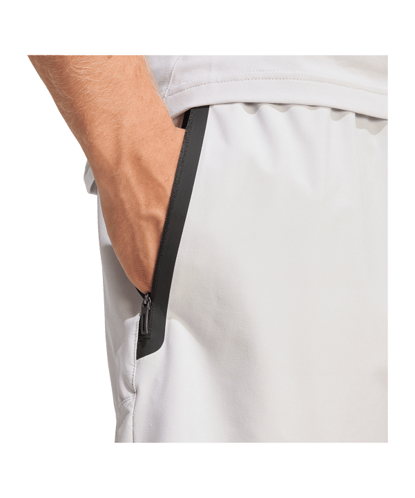 adidas Tiro Travel Woven Short Grau - grau