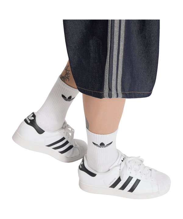 adidas Originals Firebird Adicolor Mid-Rise Straight Leg Short Blau - blau