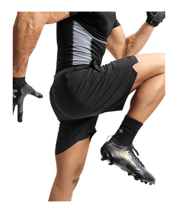 Under Armour Vanish Wven 2.0 6in Short Schwarz F001 - schwarz