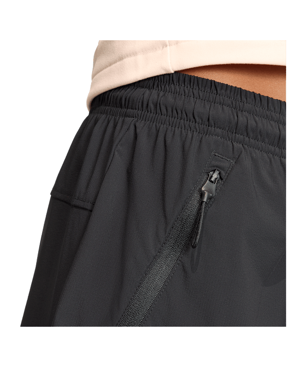 adidas Z.N.E Short Damen Schwarz - schwarz
