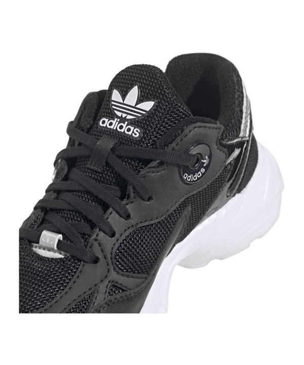 adidas Originals Astir Shoes Black - schwarz