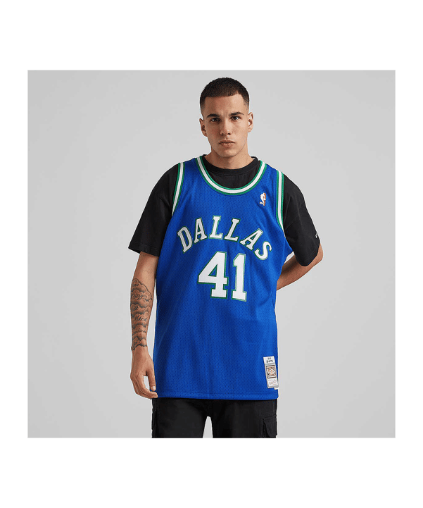 Mitchell and Ness NBA Dallas Mavericks 1998-1999 Dirk Nowitzki Swingman Trikot Blau - blau