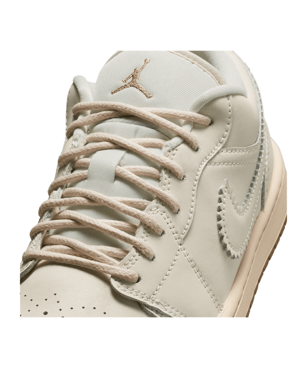 Jordan Air 1 Low SE Donna Bianco C100 - bianco