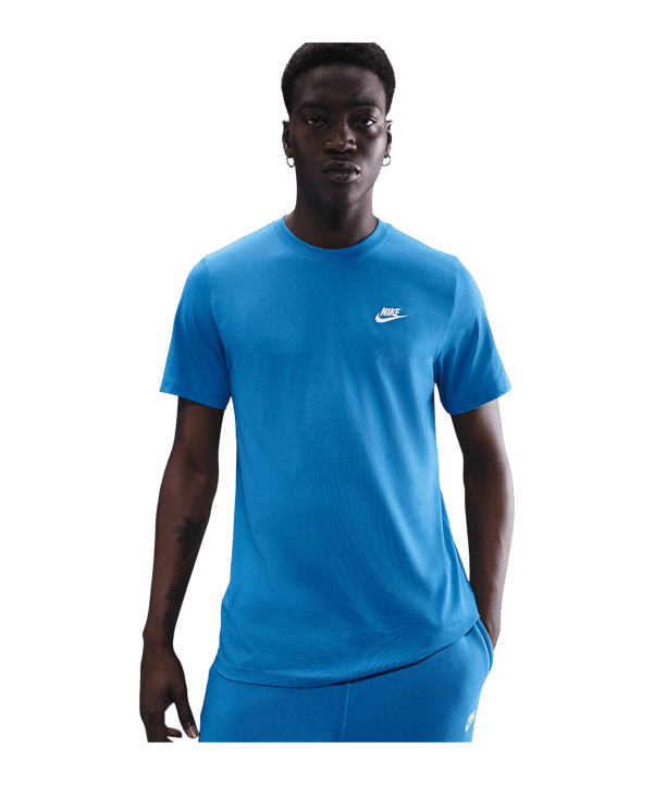 Nike Sportswear Club T-Shirt Blau F435 - blau