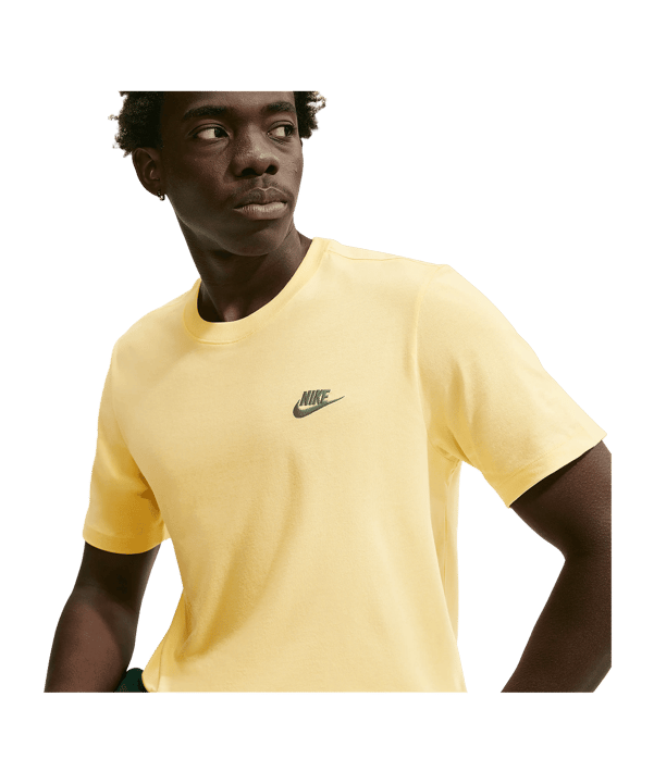 Nike Club T-Shirt Jaune C723 - jaune