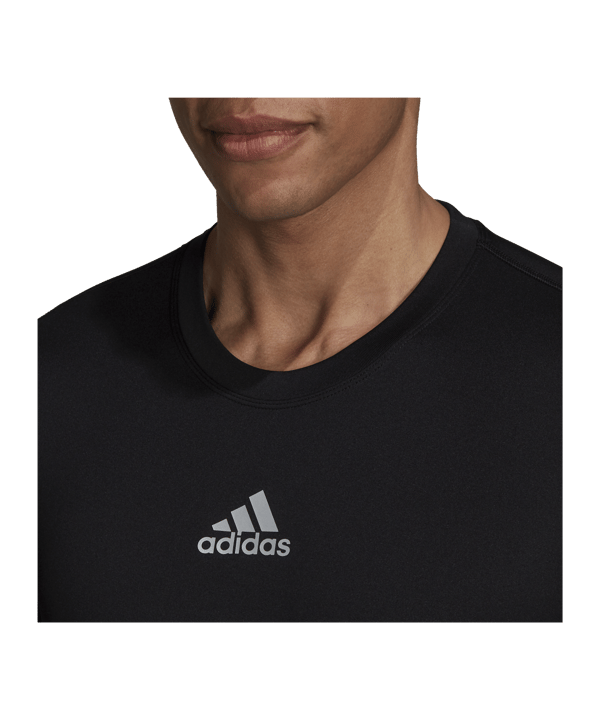 adidas TechFit Warm Longsleeve Schwarz
