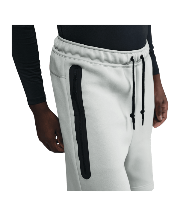 Nike Inter Mailand Tech Fleece Short Grau F092 - grau