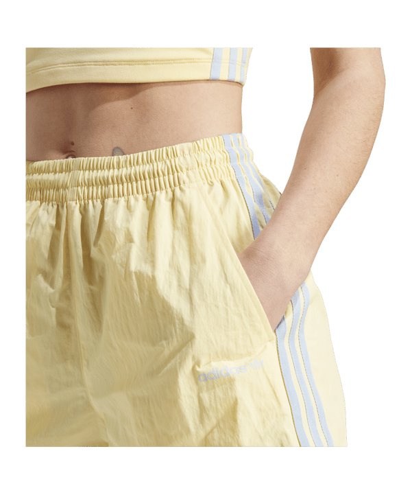 adidas Originals Island Club Short Damen Gelb - gelb