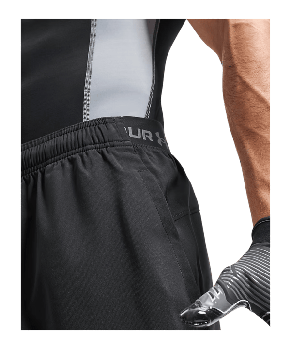 Under Armour Vanish Wven 2.0 6in Short Schwarz F001