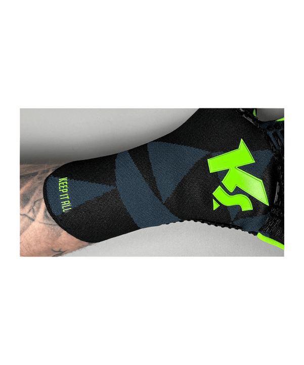 KEEPERsport Varan8 Hero NC Demon Torwarthandschuhe Schwarz - schwarz