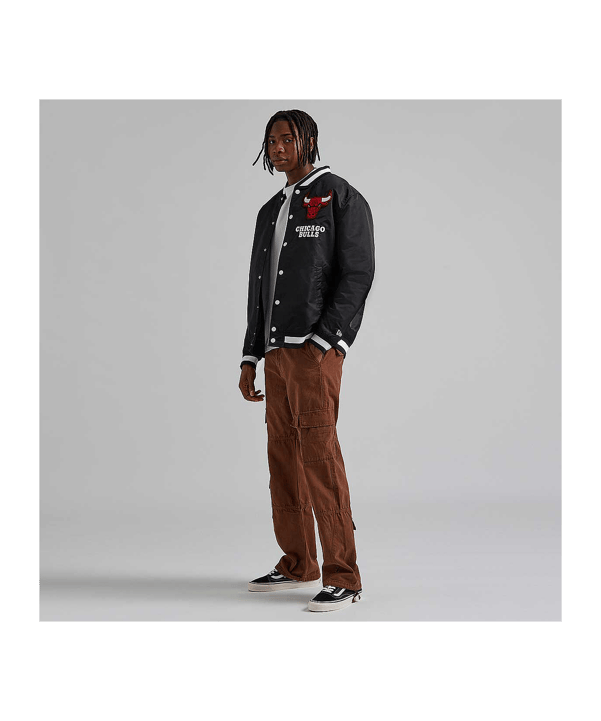 New Era Chicago Bulls Logo Varsity Jacke Schwarz - schwarz