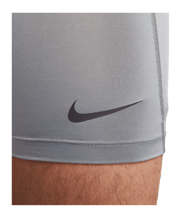 Nike Pro Training Short Grau Schwarz F084 - grau