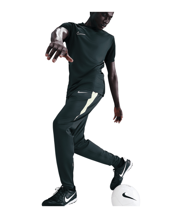 Nike Strike Trainingshose Grün F390 - gruen