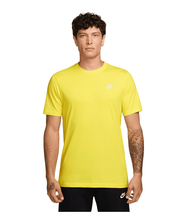 Nike Sportswear Club T-Shirt Gelb F704 - gelb
