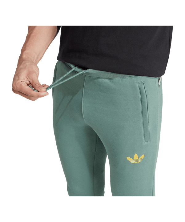 adidas Originals Jamaica VRCT Trainingshose Grün - gruen