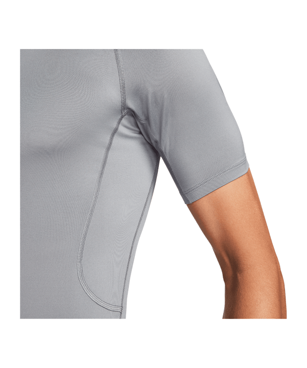 Nike Pro Dri-Fit Training T-Shirt Grau F084 - grau