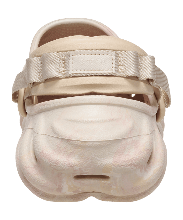 Crocs Echo Marbled Clog Badelatsche Rosa - rosa