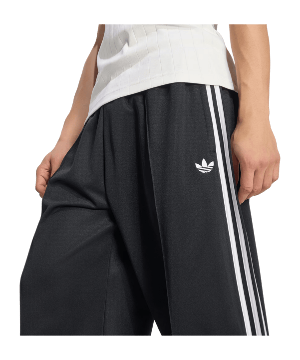adidas Originals Oversized Track Hose Schwarz