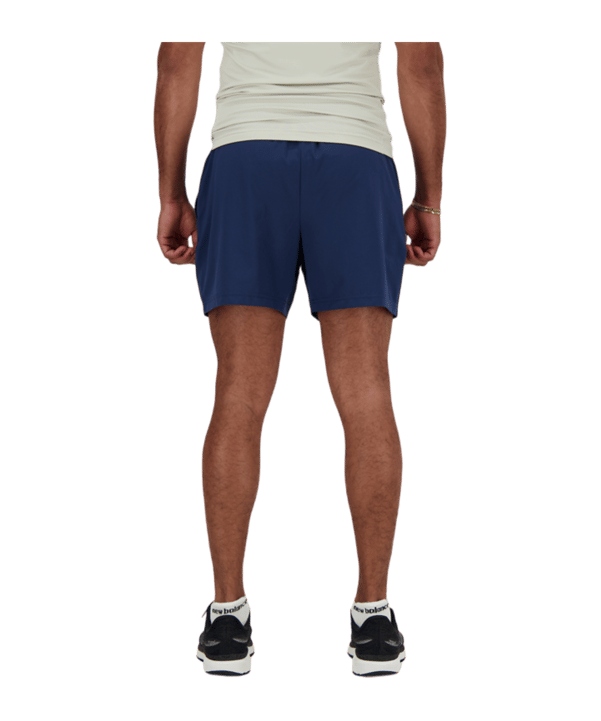 New Balance Essentials 5in Short Blau FNNY - blau