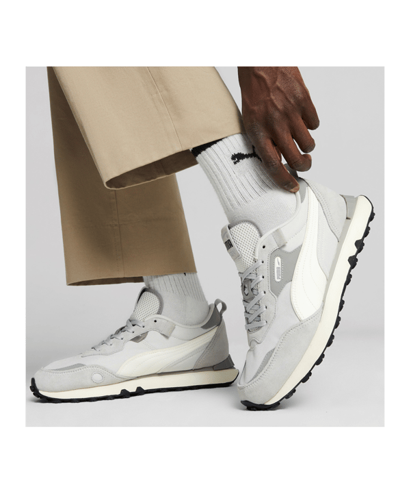 PUMA Rider FV Base Grau F04 - grau