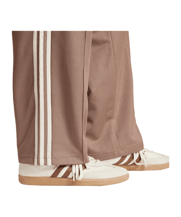 adidas Originals Baggy Trainingshose Braun - braun