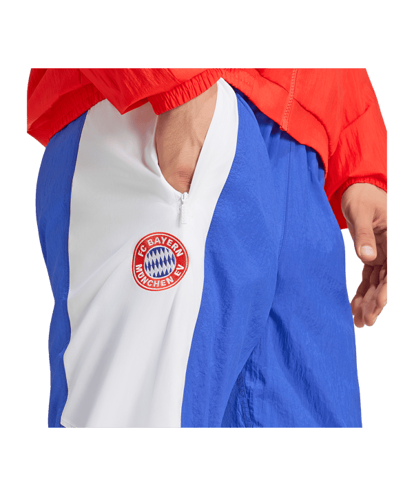 adidas FC Bayern München EQT Track Hose Blau