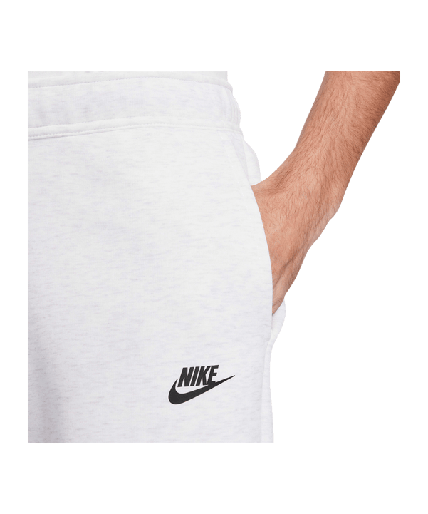 Nike Tech Fleece Short Grau F051 - grau