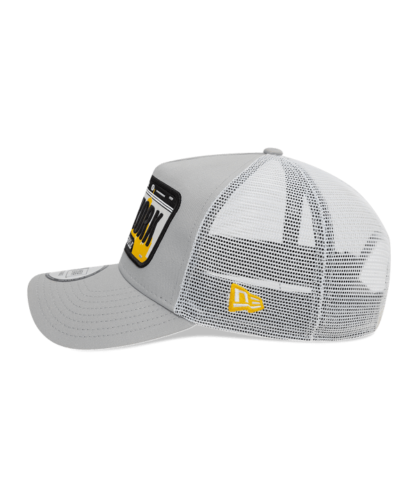 New Era New York Plate Trucker Cap Grau - grau