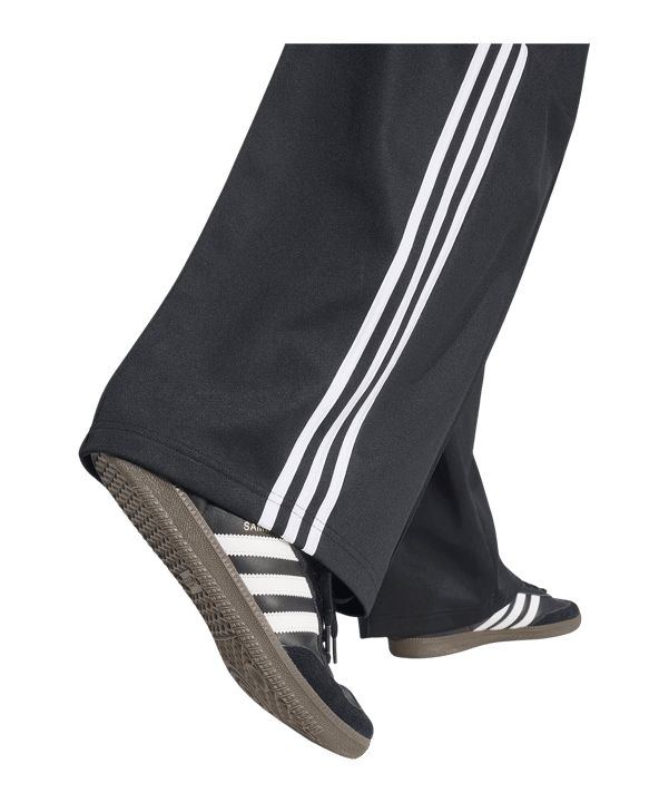 adidas Originals Oversized Track Hose Schwarz