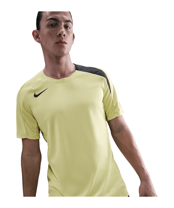 Nike Strike T90 Trainingsshirt Grün F383 - gruen