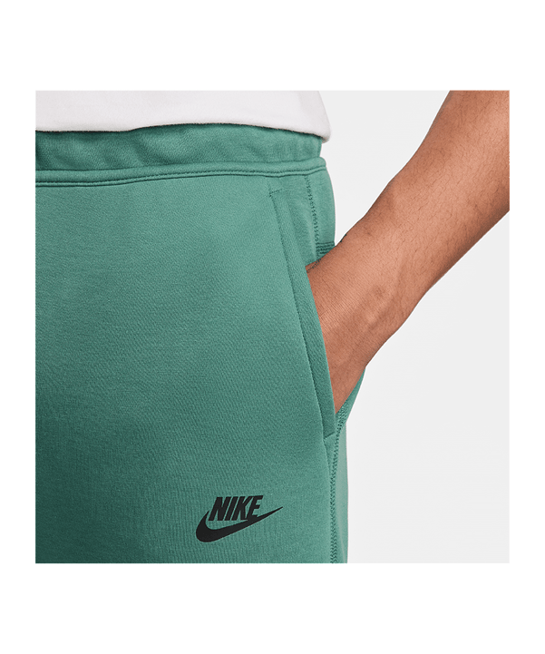 Nike Tech Fleece Jogginghose Grün F361 - gruen