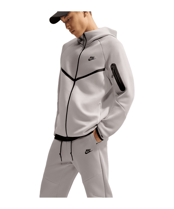 Nike Tech Fleece Jogginghose Grau