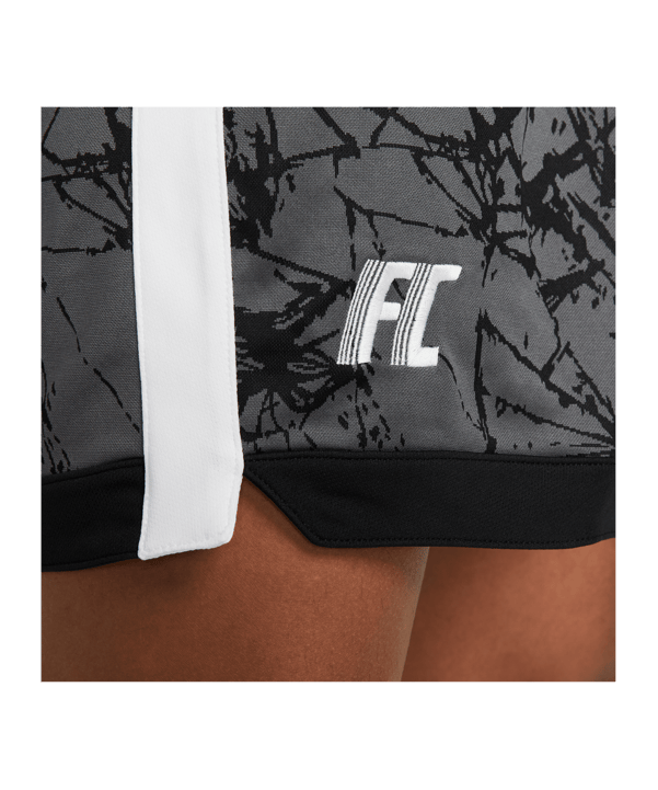 Nike F.C. 5inch Short Grau F068 - grau