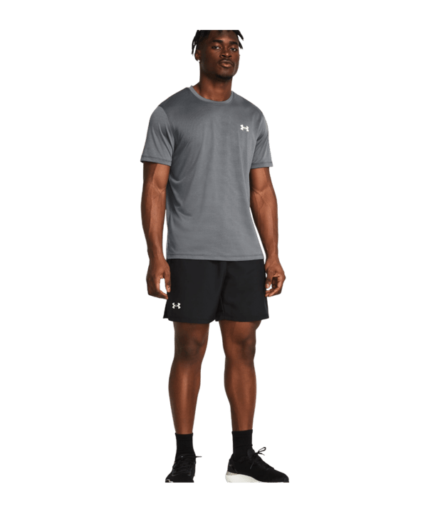 Under Armour Launch 7in Unlined Short Schwarz F001 - schwarz