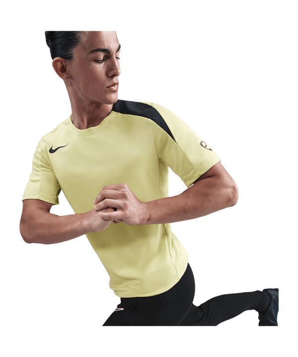 Nike Strike T90 Trainingsshirt Grün F383 - gruen