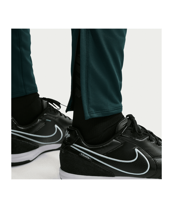 Nike Strike Trainingshose Grün F378 - gruen