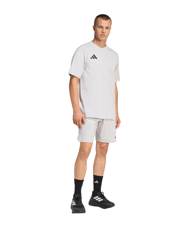 adidas Tiro Travel Woven Short Grau - grau
