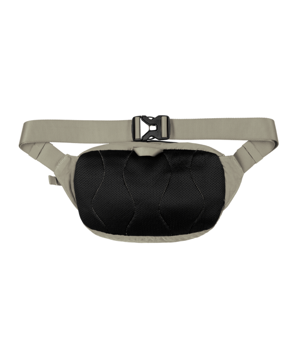 C.P. Company Tasche Silber - silber
