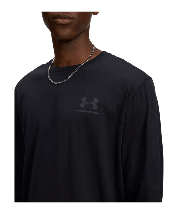 Under Armour Sportstyle Left Chest Longsleeve Schwarz F002 - schwarz