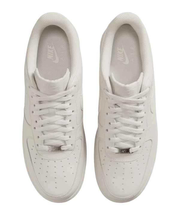 Nike Air Force 1 '07 Grau
