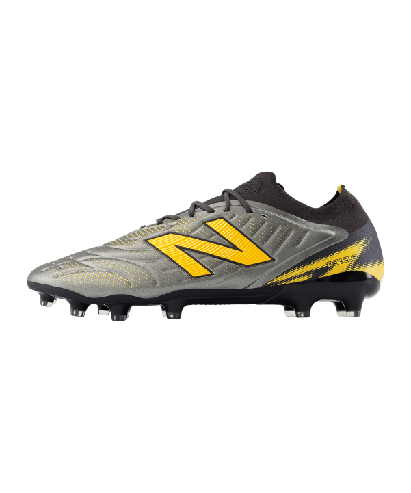 New Balance Tekela Elite Low Laced V5 MG Catalyst Grau - grau