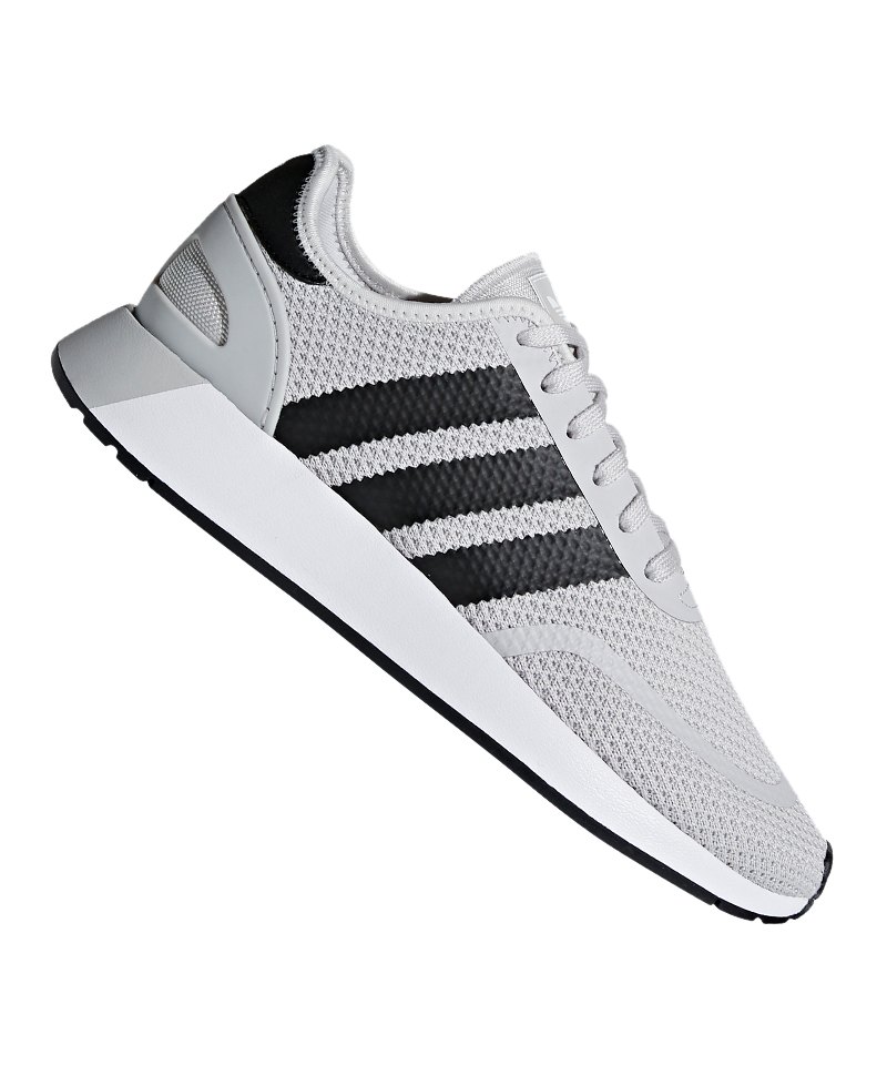 adidas Originals NMD_R2 | Grau | Sneaker | CQ2400 adidas Originals NMD_R2 | Grau | Sneaker | CQ2400