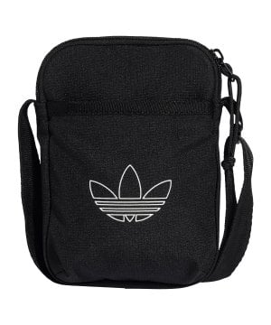 adidas-festival-tasche-schwarz-kd7863-lifestyle_front.png