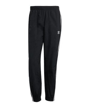 adidas-firebird-track-hose-schwarz-it2501-lifestyle_front.png