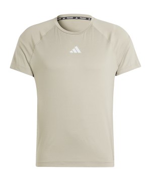 adidas-gym-t-shirt-silber-ir5875-indoor_front.png