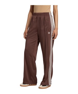 adidas-originals-adicolor-classic-firebird-loose-t-kd2526-lifestyle_front.png