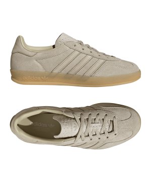 adidas-originals-gazelle-sneaker-damen-grau-ki7165-lifestyle_gallery.png