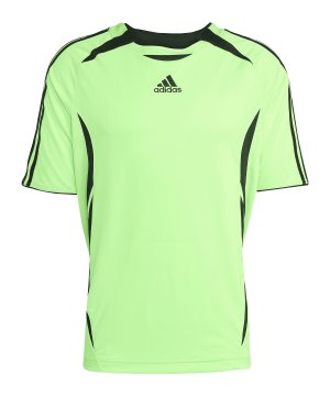 adidas-teamgeist-t-shirt-gruen-jx1538-lifestyle_front.png