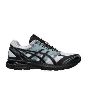 asics-gel-terrain-grau-schwarz-f500-1203a342-lifestyle_right_out.png