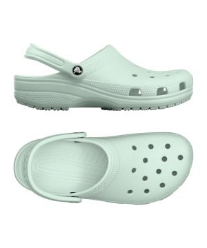 crocs-classic-clog-badelatsche-gruen-f3yf-10001-lifestyle_gallery.png